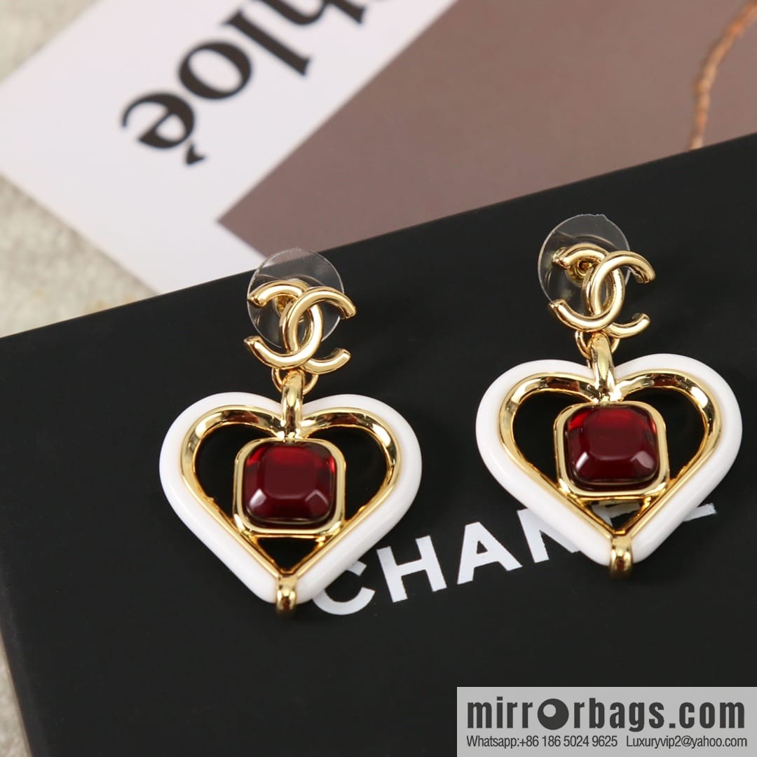 New ☑️ Chanel c2 double c peach heart love stud earrings