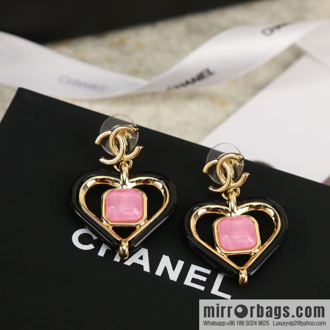New ☑️ Chanel c2 double c peach heart love stud earrings