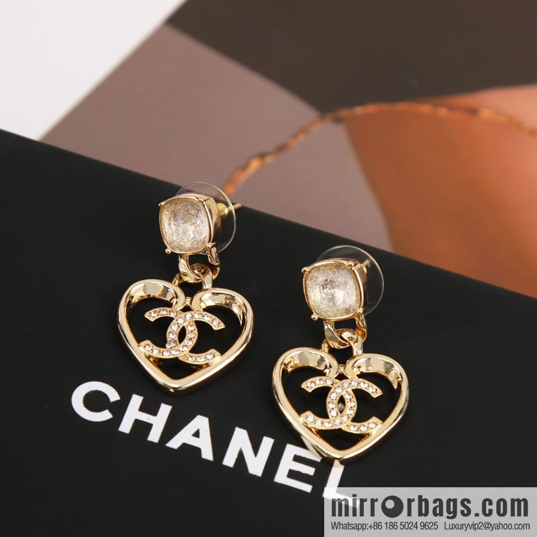 New ☑️ Chanel c2 peach heart love stud earrings