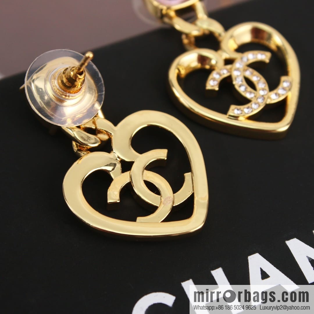 New ☑️ Chanel c2 peach heart love stud earrings