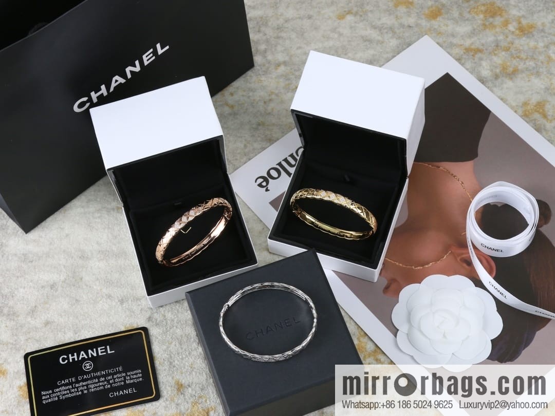New ☑️ Chanel coco crush series rhombus bracelet bracelet