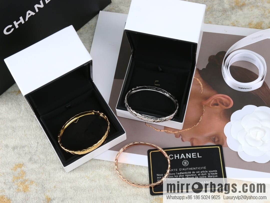 New ☑️ Chanel coco crush series rhombus bracelet bracelet