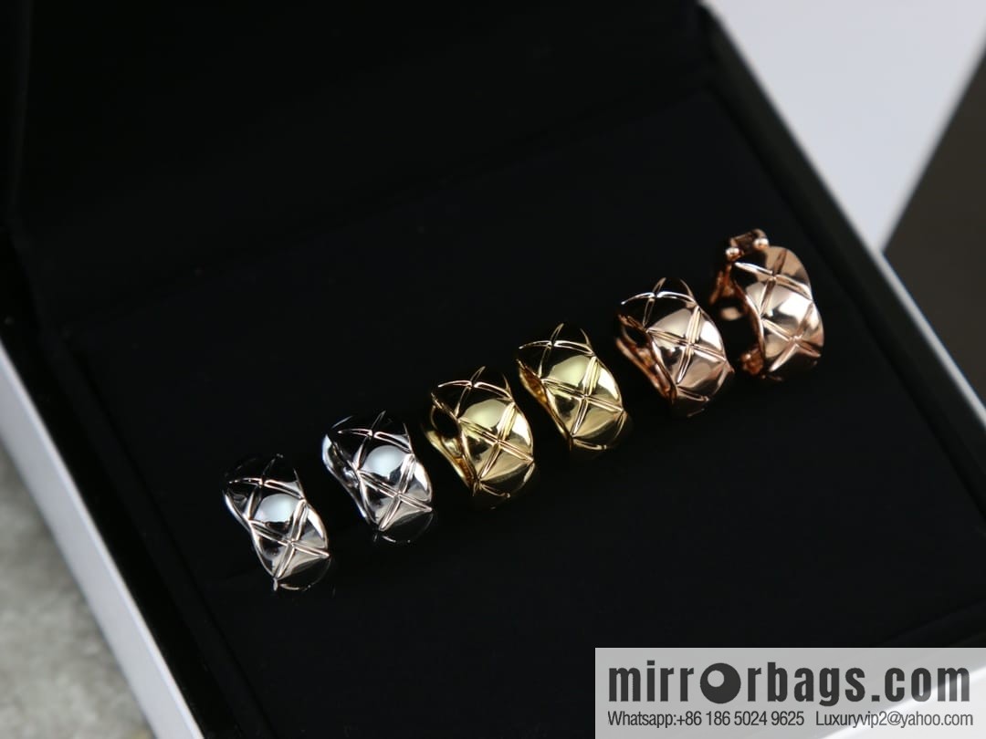 New ☑️ Chanel coco crush series rhombus earrings
