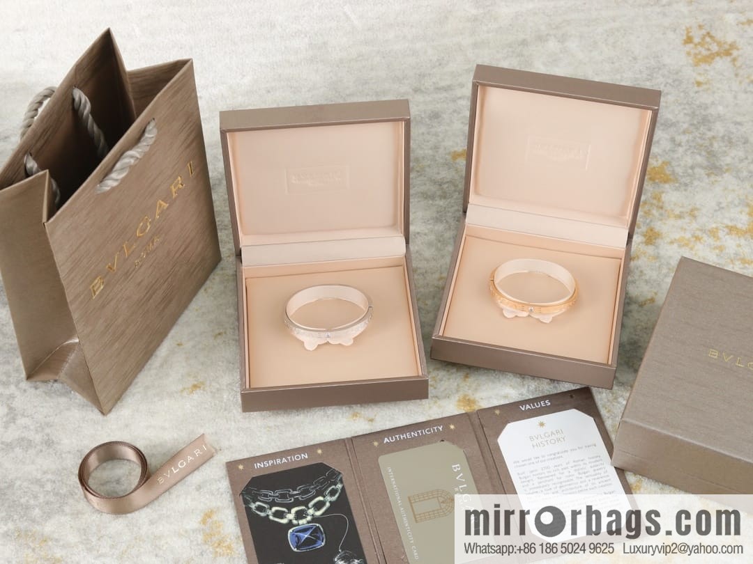 BVLGARI Bulgari English Alphabet Bracelet