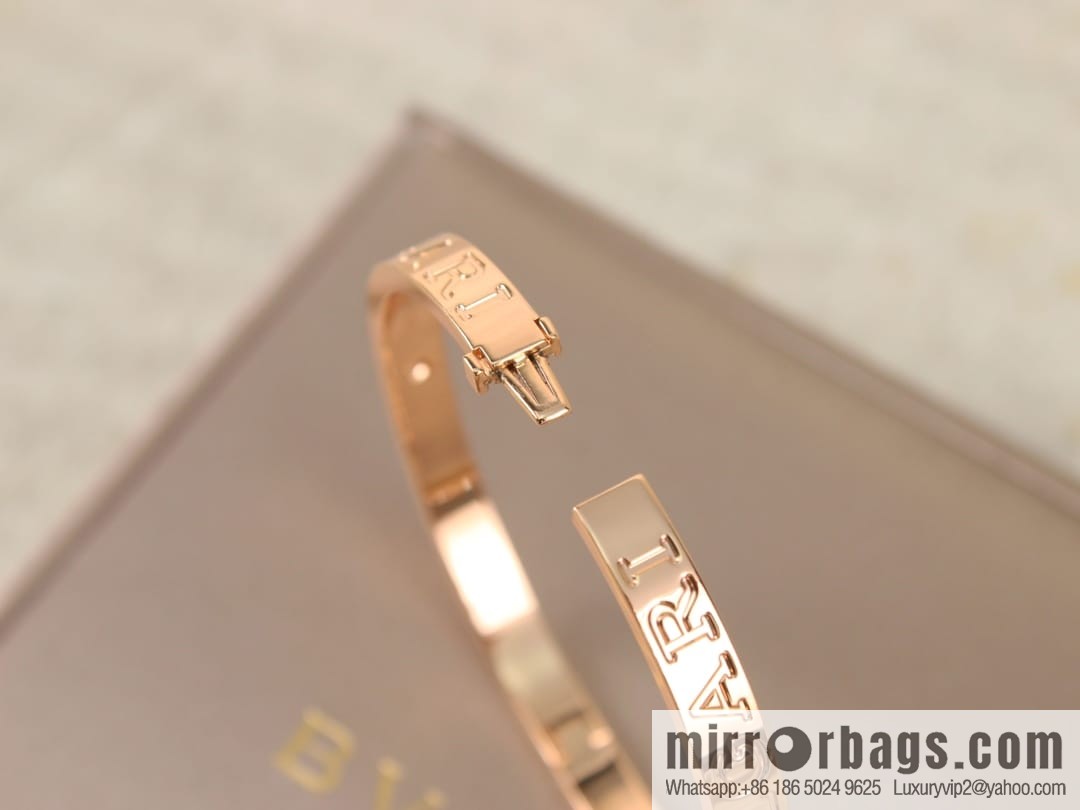 BVLGARI Bulgari English Alphabet Bracelet