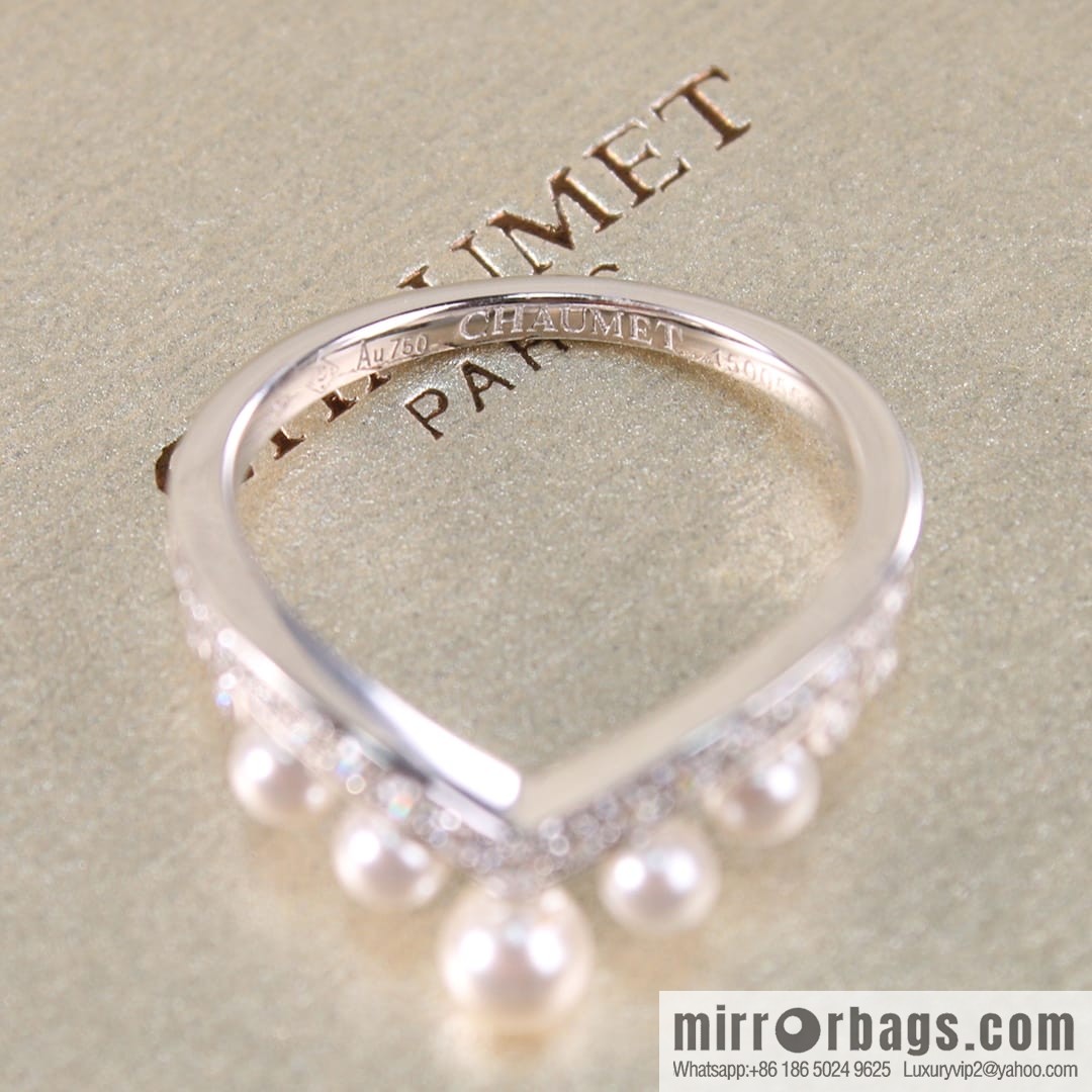 CHAUMET crown pearl ring