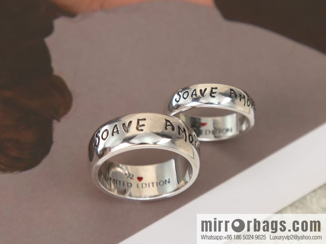 New Gucci gucci English letter ring