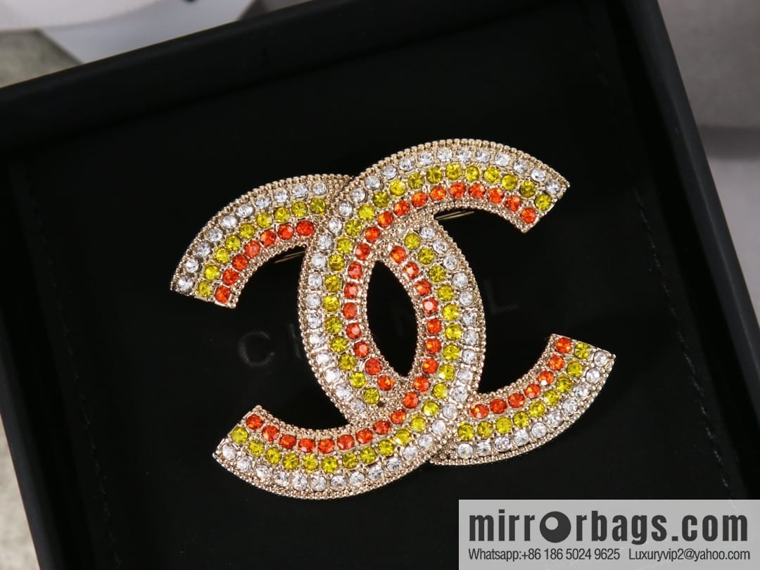 New ☑️ Chanel Chanel Double C Diamond Brooch