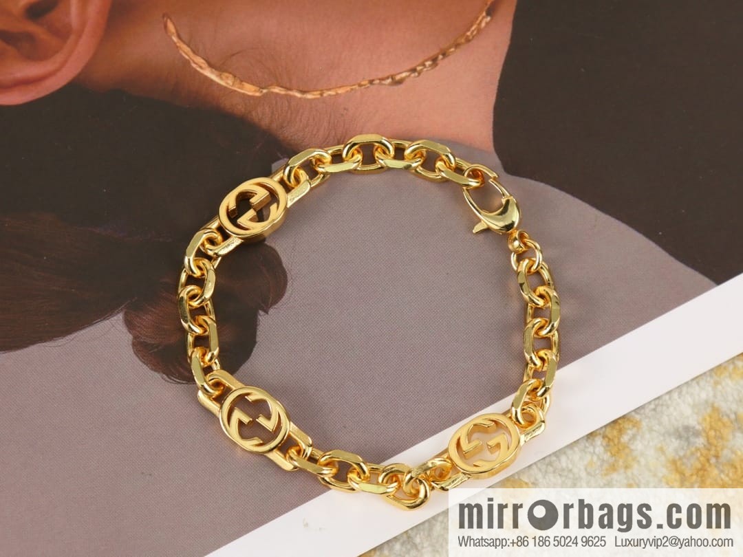 New Gucci Gucci gold interlocking enamel double G bracelet