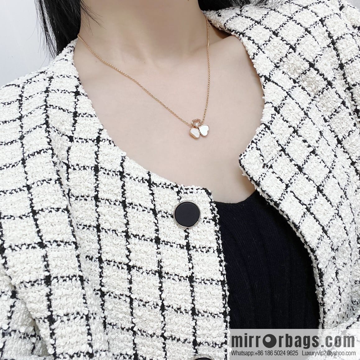 Chopard HAPPY HEARTS three love white shell necklace