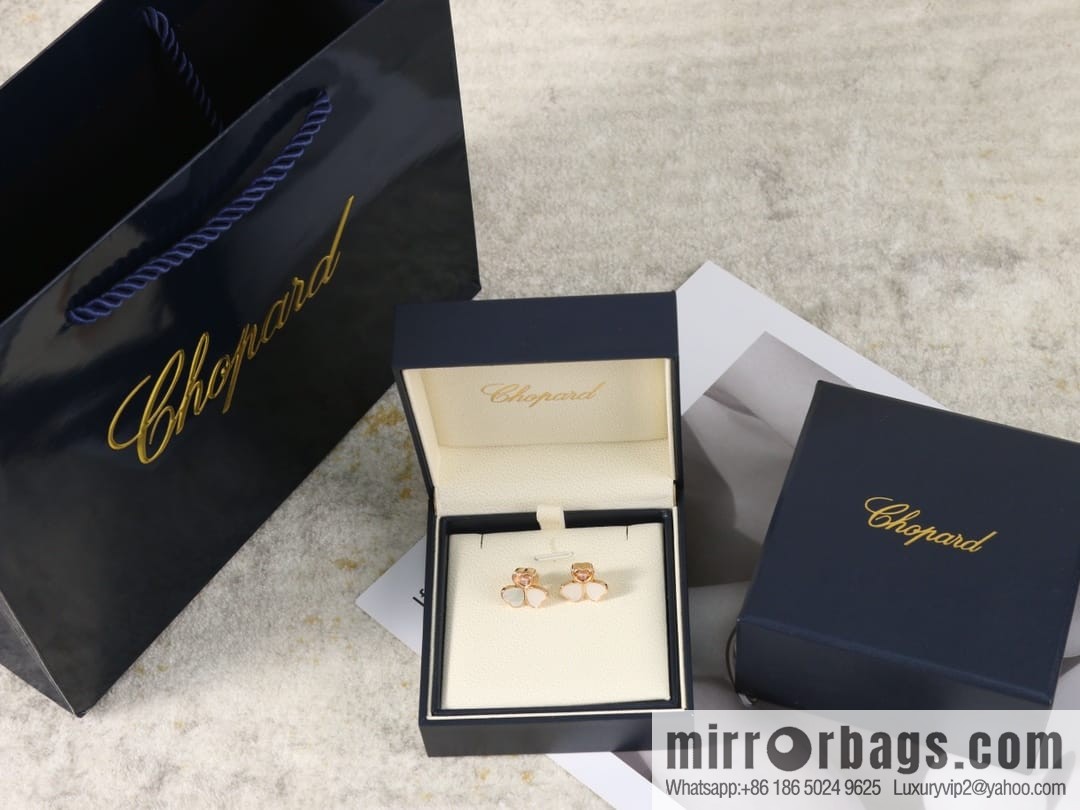 Chopard HAPPY HEARTS three love white shell necklace