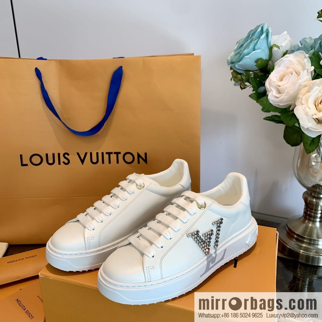 LV/Louis Vuitton 𝟐𝟎𝟐𝟐|𝐓𝐢𝐦𝐞 𝐨𝐮𝐭 series rhinestone logo white shoes