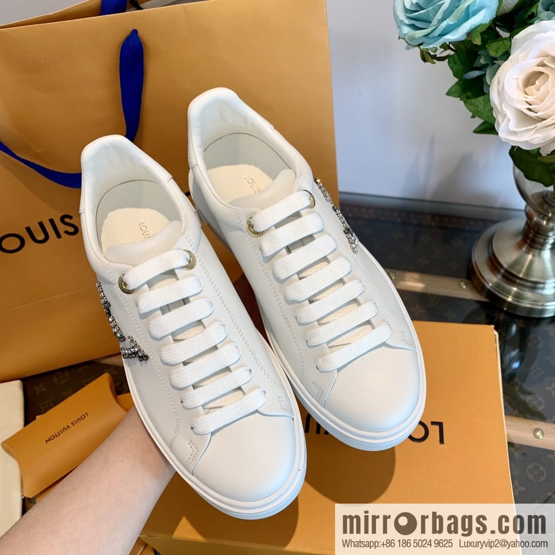 LV/Louis Vuitton 𝟐𝟎𝟐𝟐|𝐓𝐢𝐦𝐞 𝐨𝐮𝐭 series rhinestone logo white shoes
