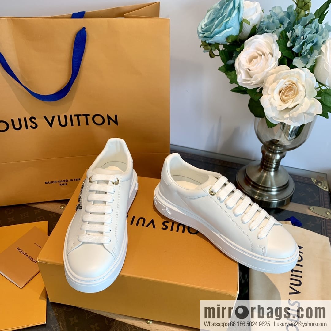LV/Louis Vuitton 𝟐𝟎𝟐𝟐|𝐓𝐢𝐦𝐞 𝐨𝐮𝐭 series rhinestone logo white shoes