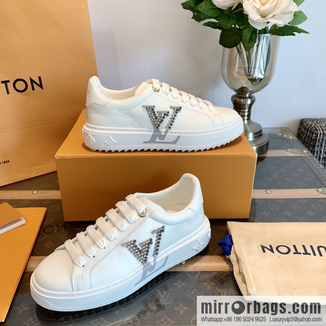 LV/Louis Vuitton 𝟐𝟎𝟐𝟐|𝐓𝐢𝐦𝐞 𝐨𝐮𝐭 series rhinestone logo white shoes