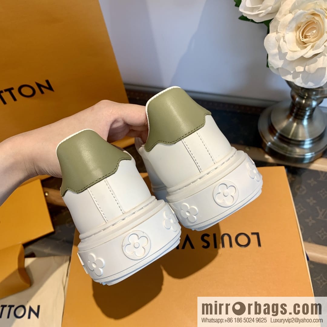 LV/Louis Vuitton 𝟐𝟎𝟐𝟐|𝐓𝐢𝐦𝐞 𝐨𝐮𝐭 series rhinestone logo white shoes