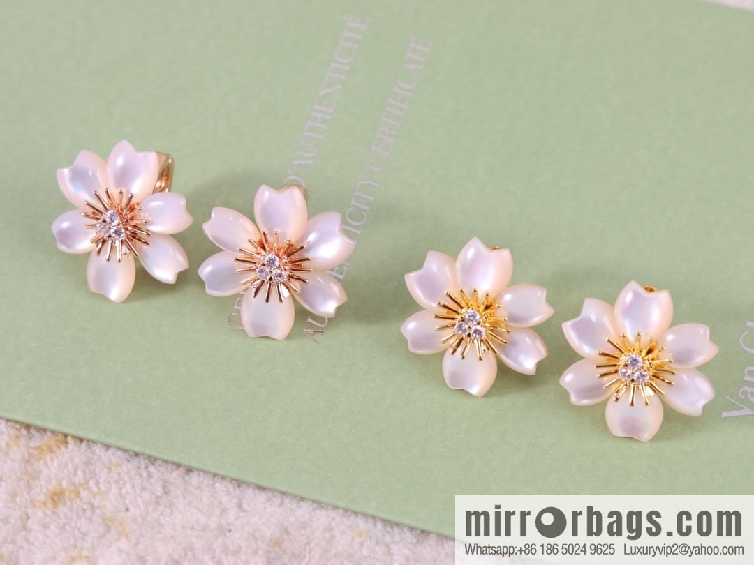 Van Cleef & Arpels Rose de Noel White Fritillary Ear Pat Earrings