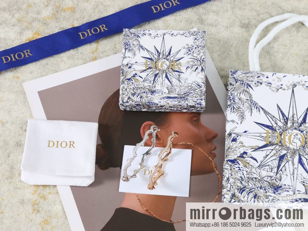 New ☑️ Dior Diamond Vine Bracelet