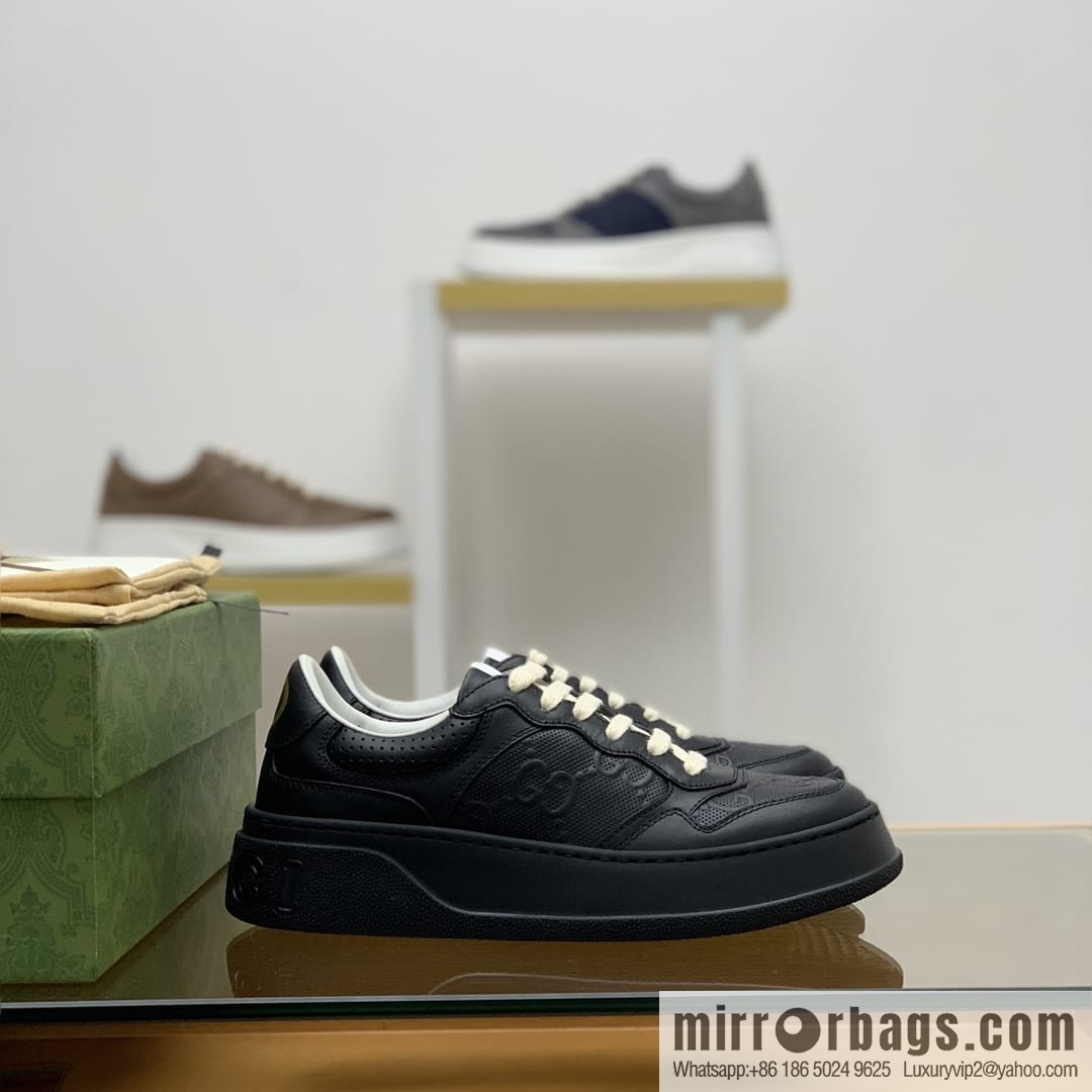 Gucci Gucci leather GG printed embossing His & Hers sneakers