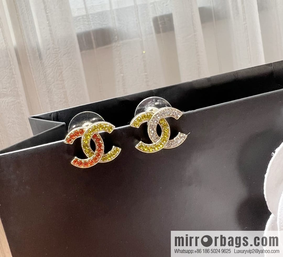 New ☑️ Chanel c1 double c color diamond color matching earrings