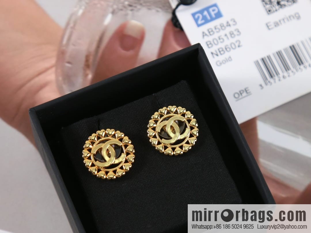 New ☑️ Chanel gold double c round stud earrings