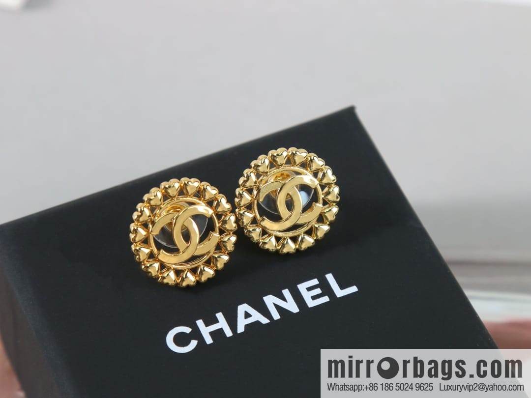 New ☑️ Chanel gold double c round stud earrings