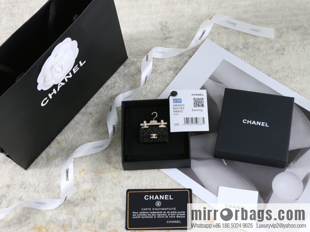 New ☑️ Chanel double c hanger bag brooch