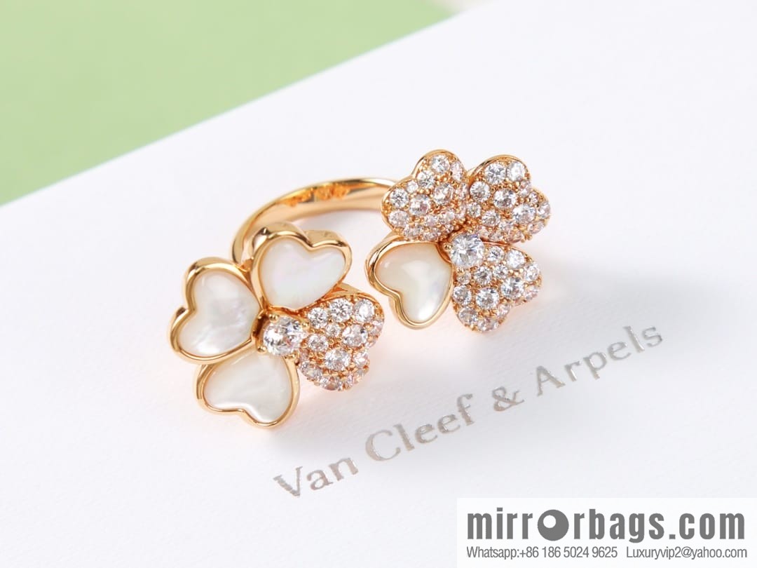 Van Cleef & Arpels cosmos four-leaf clover fritillary ring