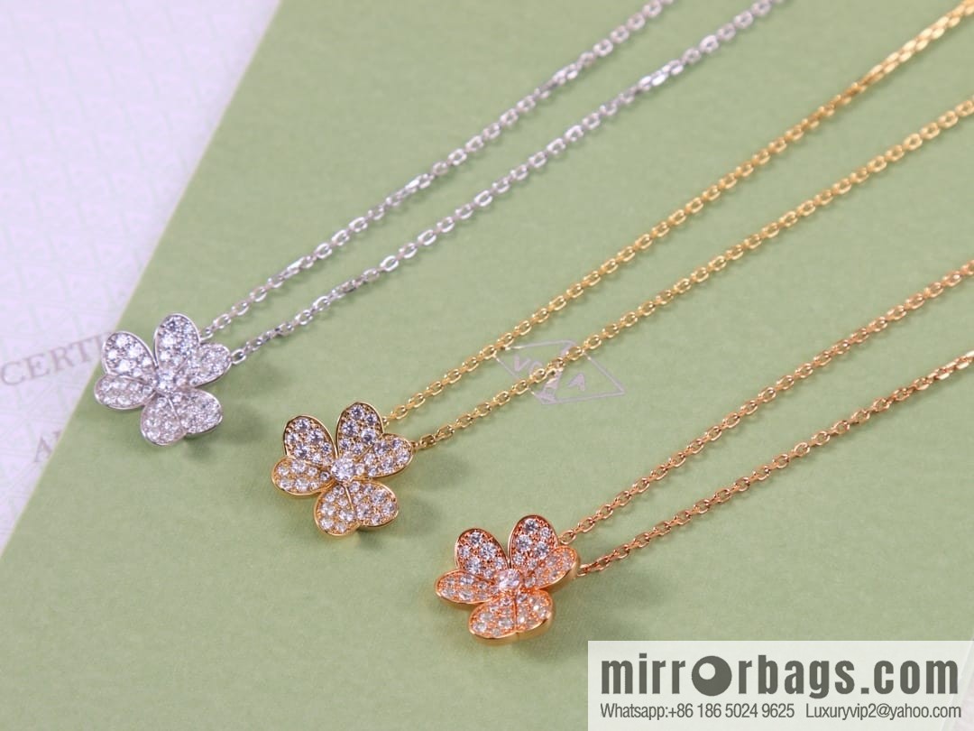 Van Cleef & Arpels Clover ☘️ necklace