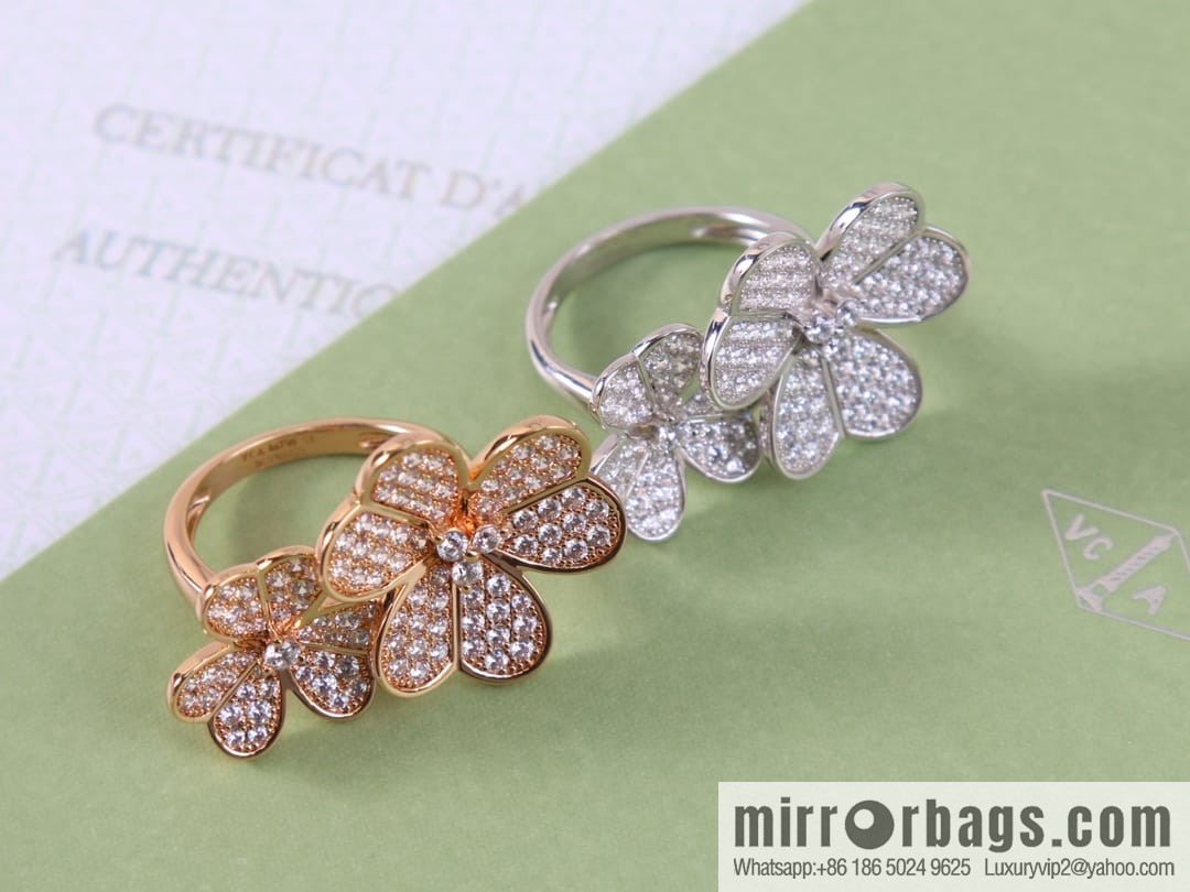Van Cleef & Arpels Clover ☘️ ring