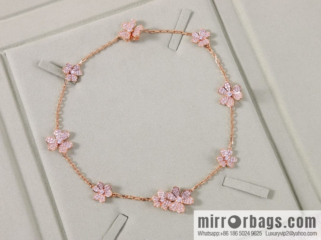 Van Cleef & Arpels Clover ☘️ necklace
