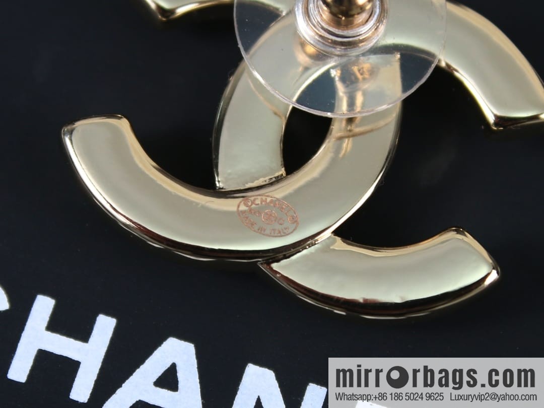 New ☑️ Chanel c1 double c black and white stud earrings