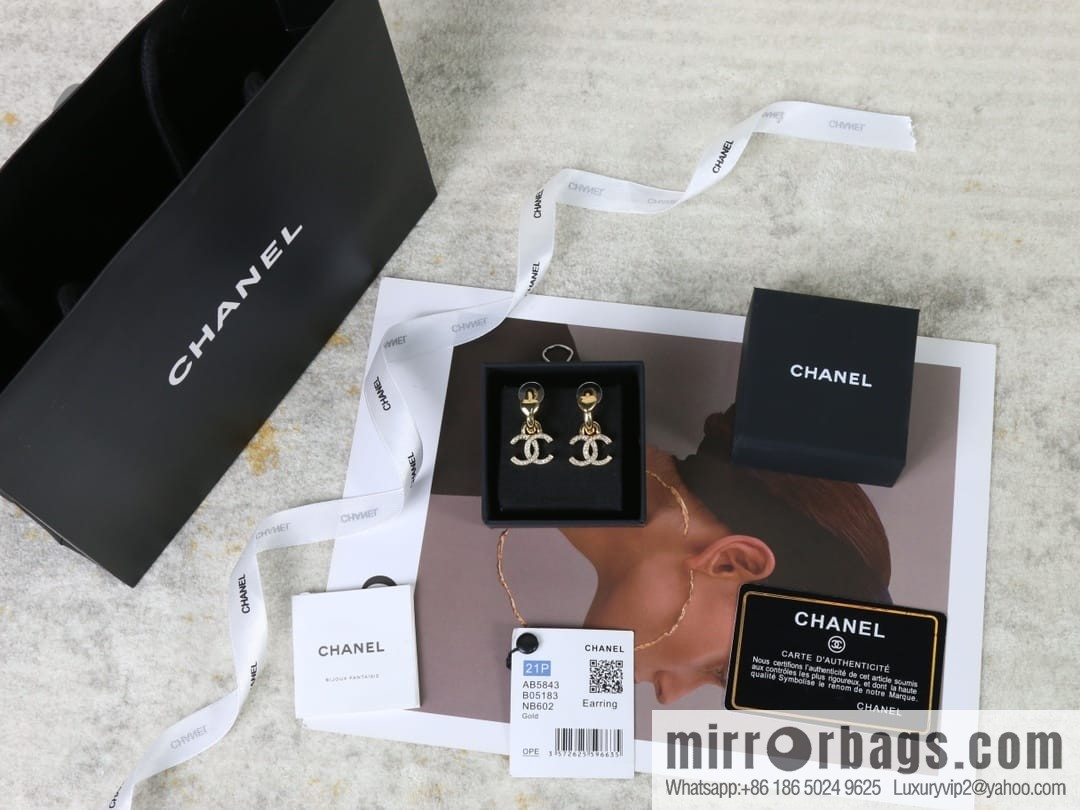 New ☑️ Chanel c2 gold double c peach heart love stud earrings