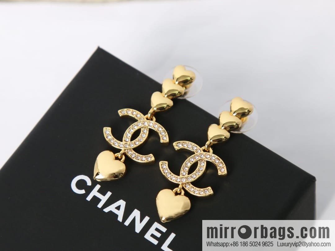 New ☑️ Chanel c3 gold double c peach heart love stud earrings
