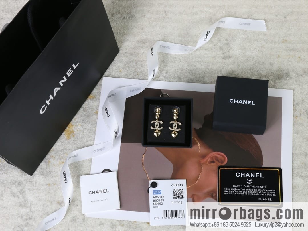 New ☑️ Chanel c3 gold double c peach heart love stud earrings