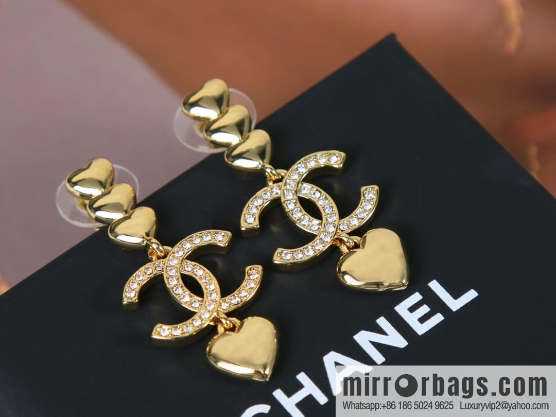 New ☑️ Chanel c3 gold double c peach heart love stud earrings