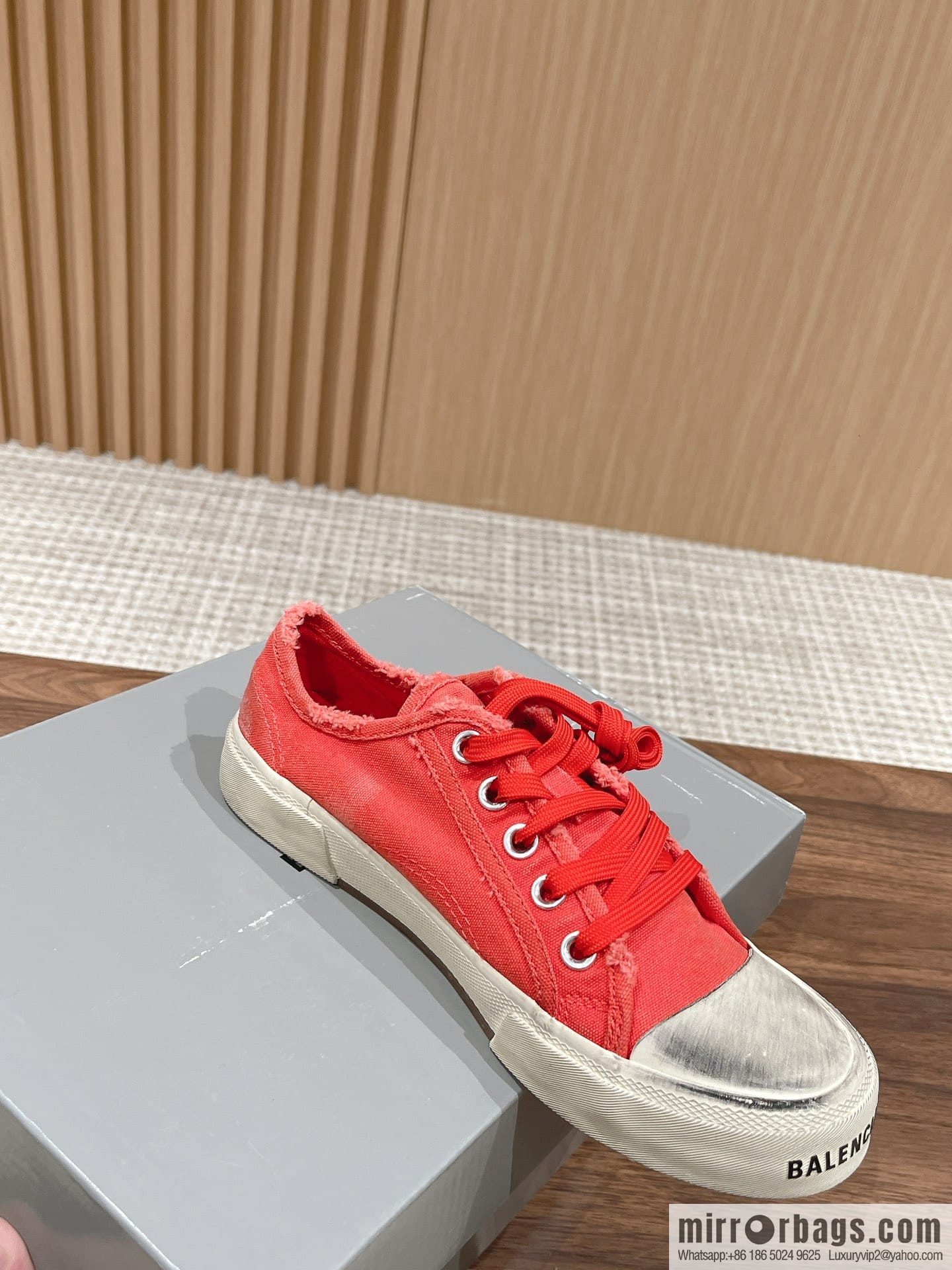 ๐๐๐ฅ๐๐ง๐๐ข๐๐ ๐ Balenciaga, new Paris casual espadrilles