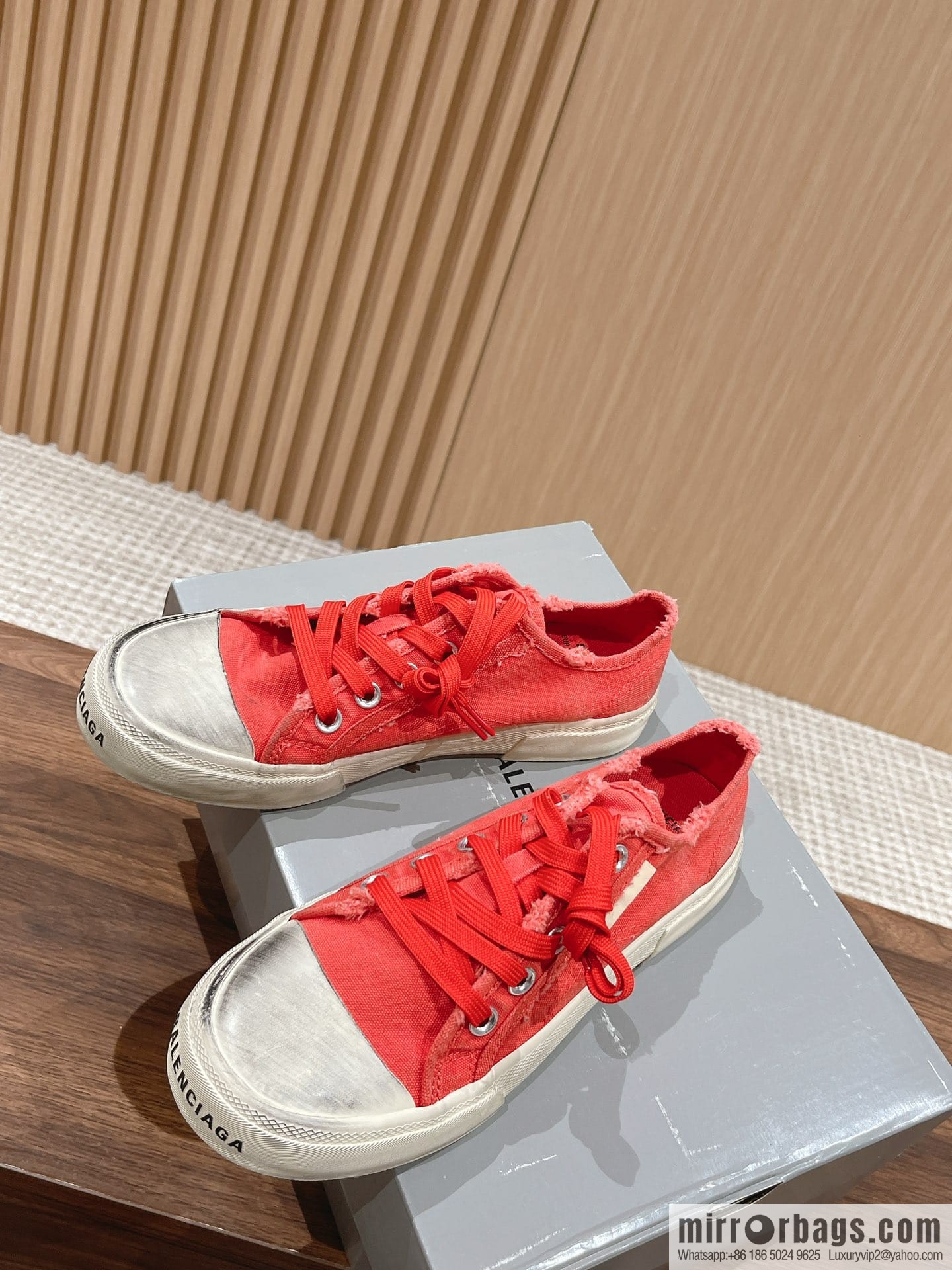 ๐๐๐ฅ๐๐ง๐๐ข๐๐ ๐ Balenciaga, new Paris casual espadrilles