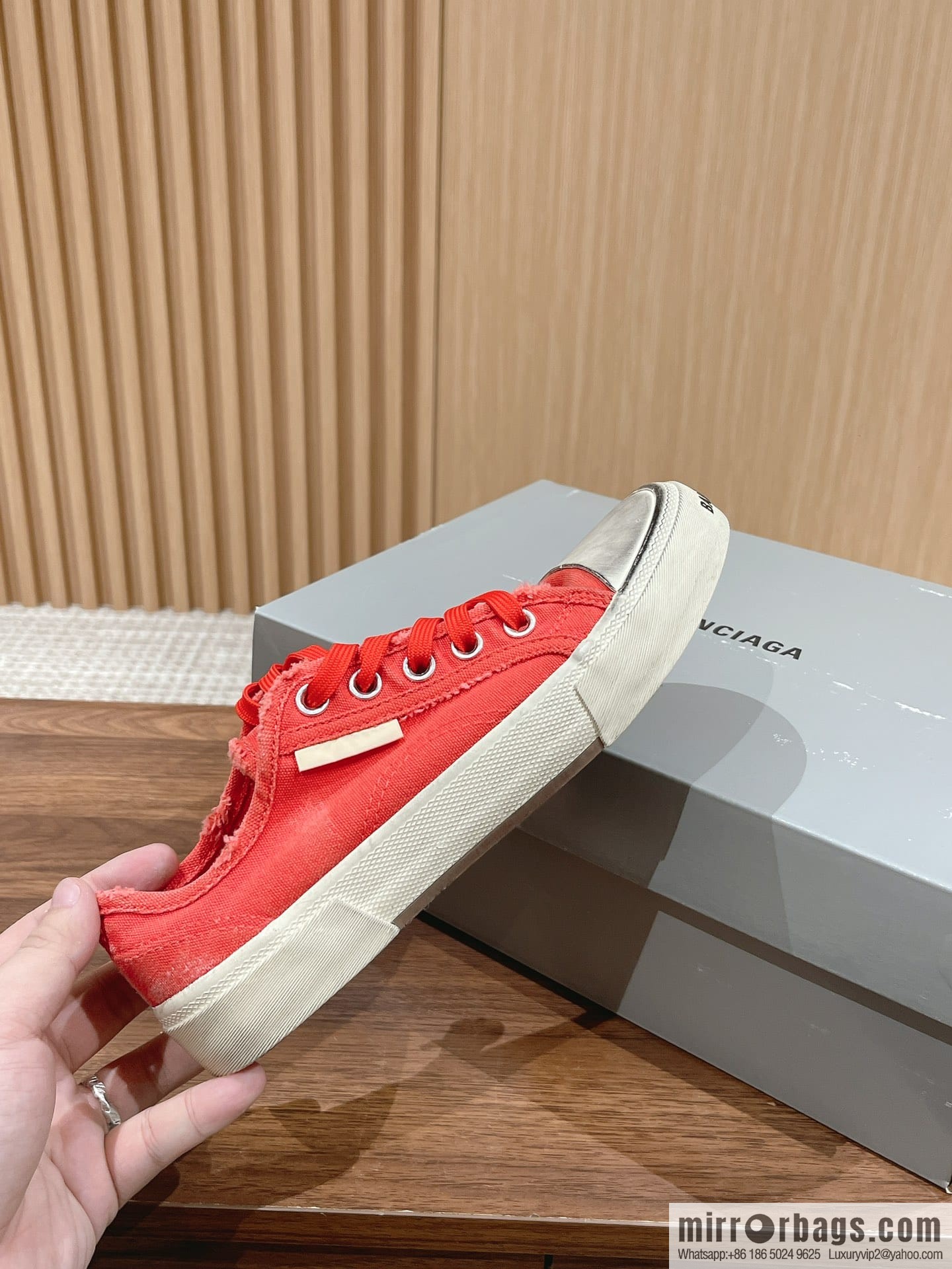 ๐๐๐ฅ๐๐ง๐๐ข๐๐ ๐ Balenciaga, new Paris casual espadrilles