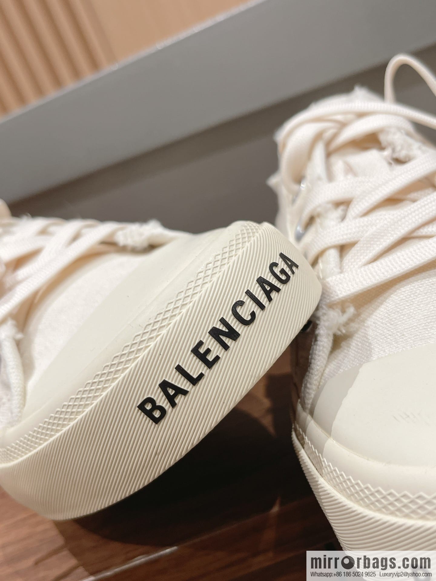 ๐๐๐ฅ๐๐ง๐๐ข๐๐ ๐ Balenciaga, new Paris casual espadrilles