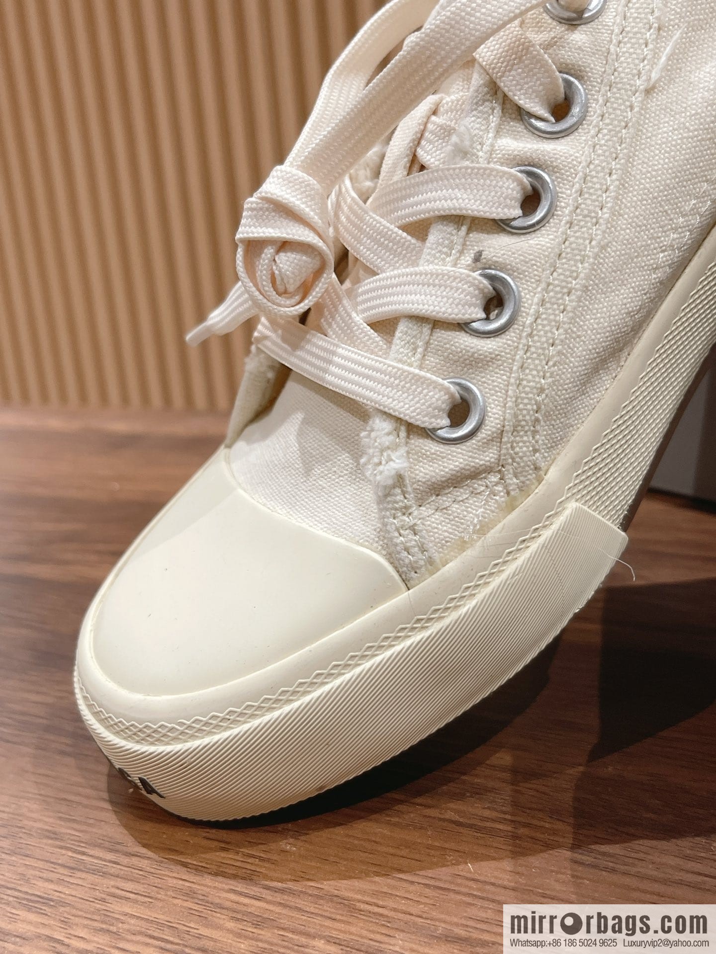 ๐๐๐ฅ๐๐ง๐๐ข๐๐ ๐ Balenciaga, new Paris casual espadrilles