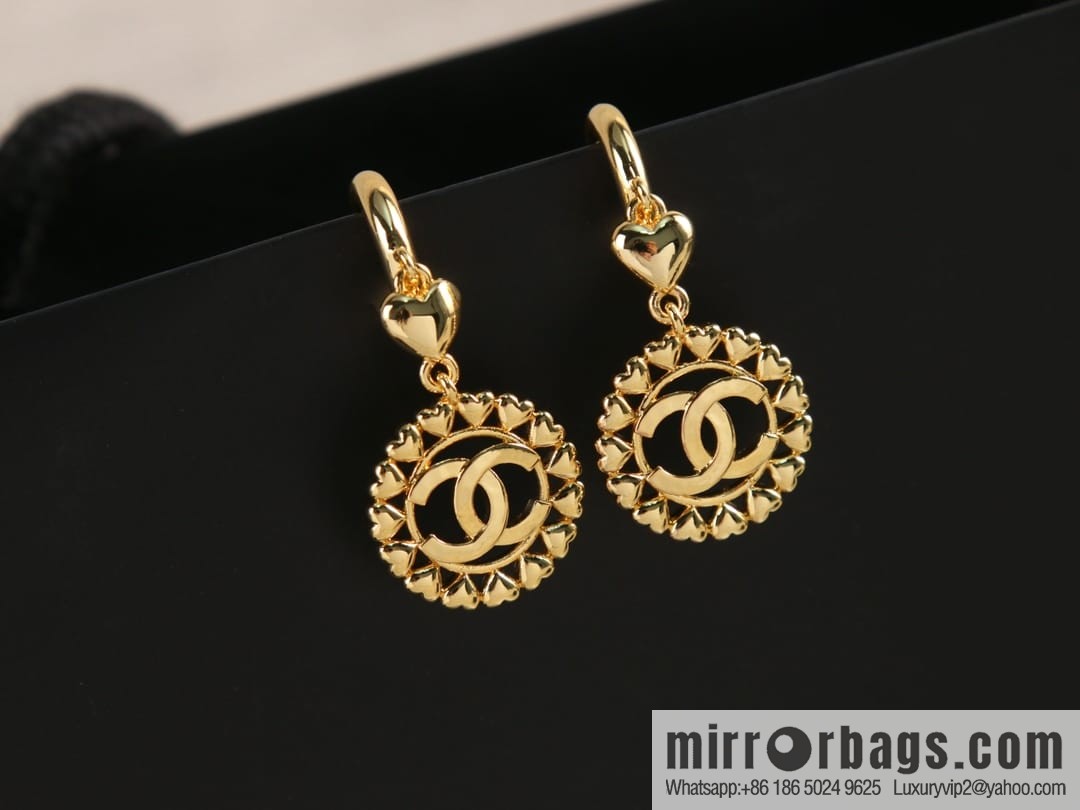 New ☑️ Chanel C2 gold double c round stud earrings