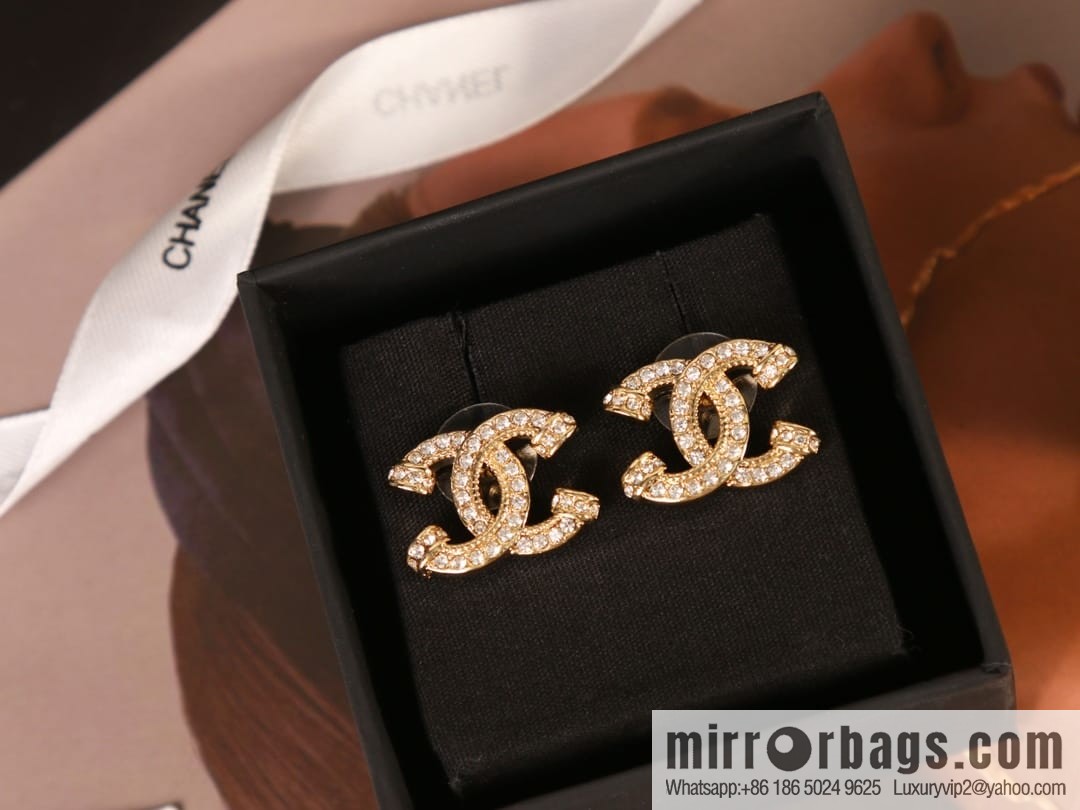 New ☑️ Chanel c1 full diamond double c stud earrings