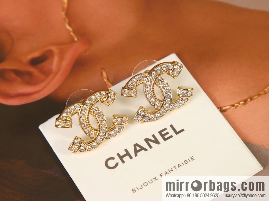 New ☑️ Chanel c1 full diamond double c stud earrings