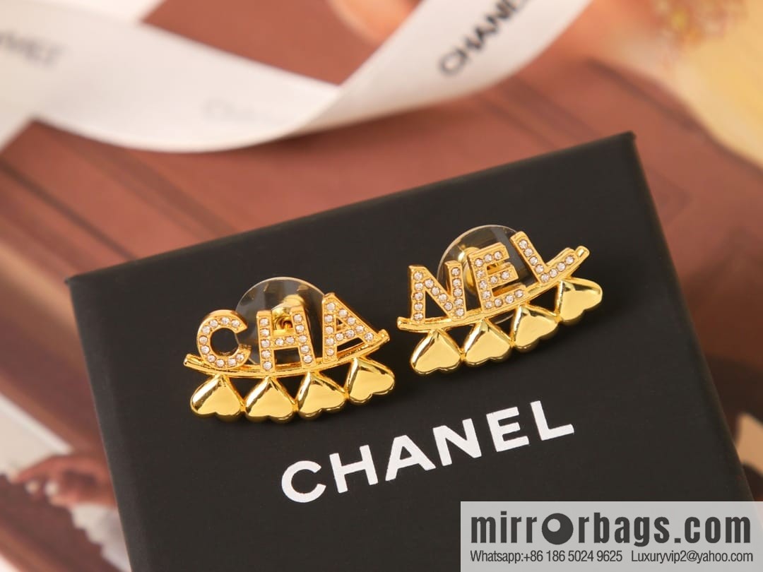 New ☑️ Chanel c1 letter asymmetric stud earrings