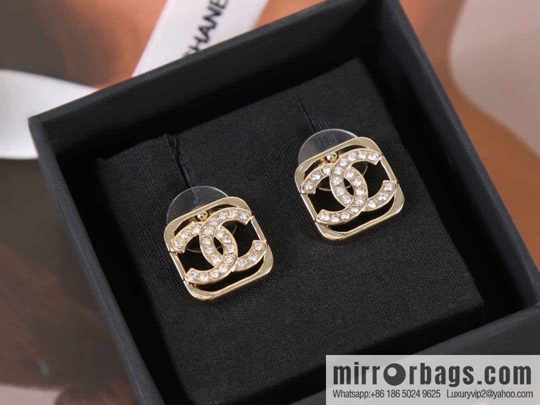 New ☑️ Chanel c1 double c cut-out full diamond stud earrings