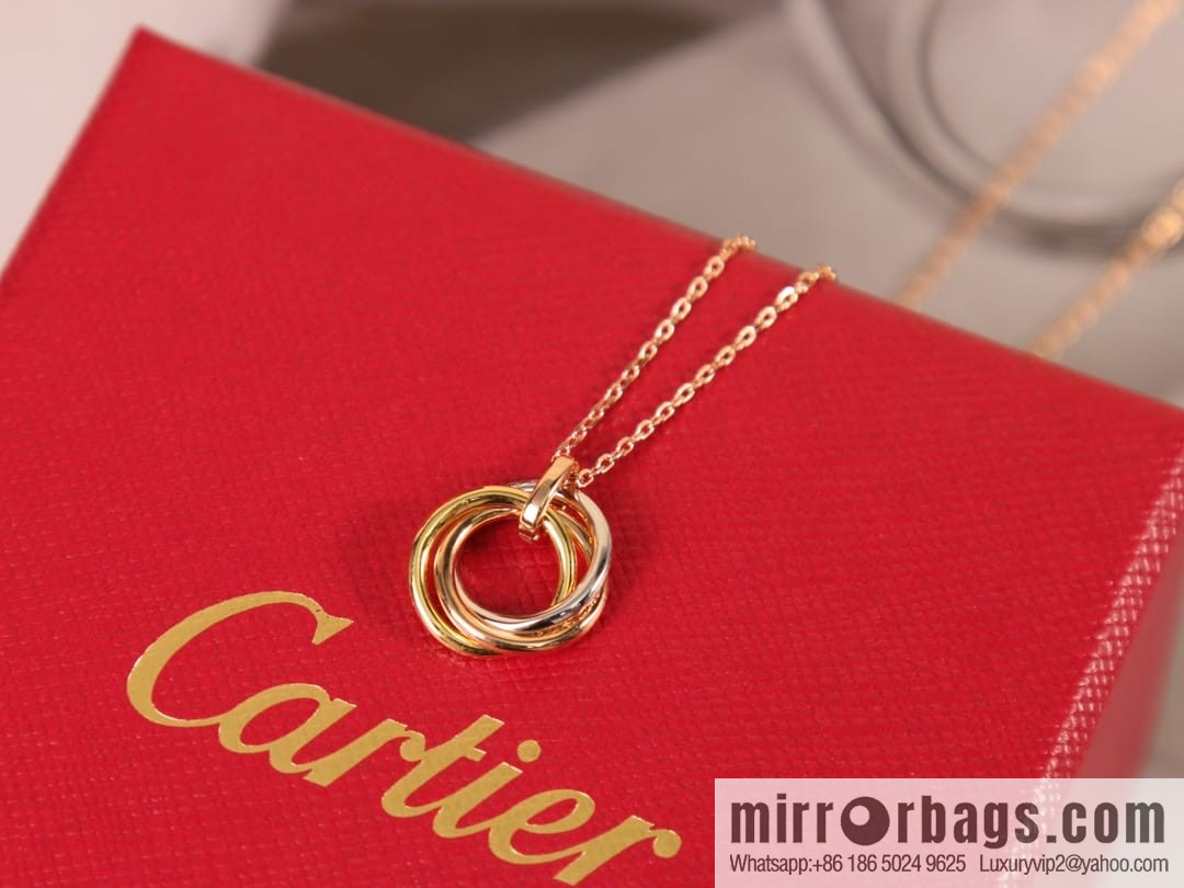 Cartier Trinity series three-color three-ring necklace