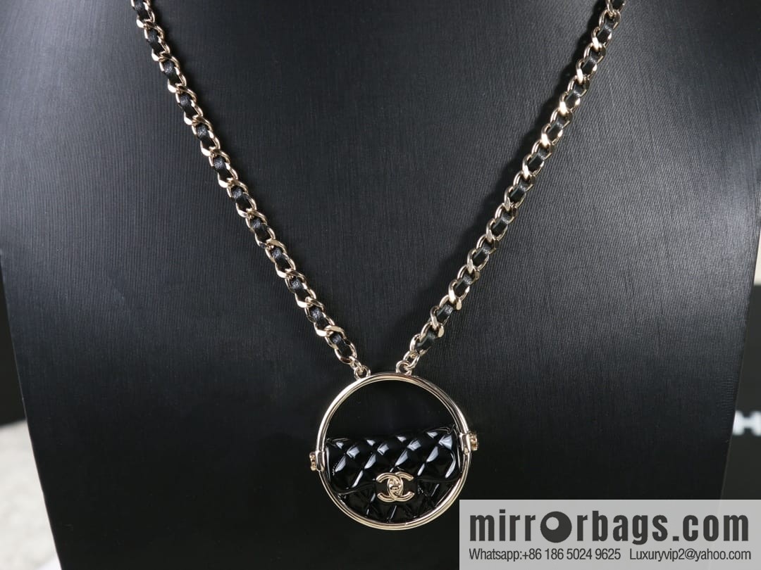 New ☑️ Chanel double c round black leather rope necklace