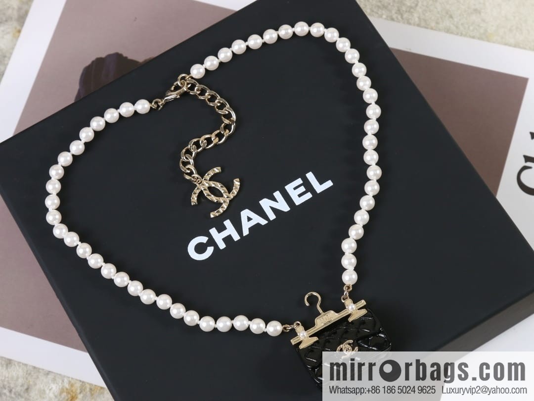 New ☑️ Chanel double c hanger bag pearl necklace