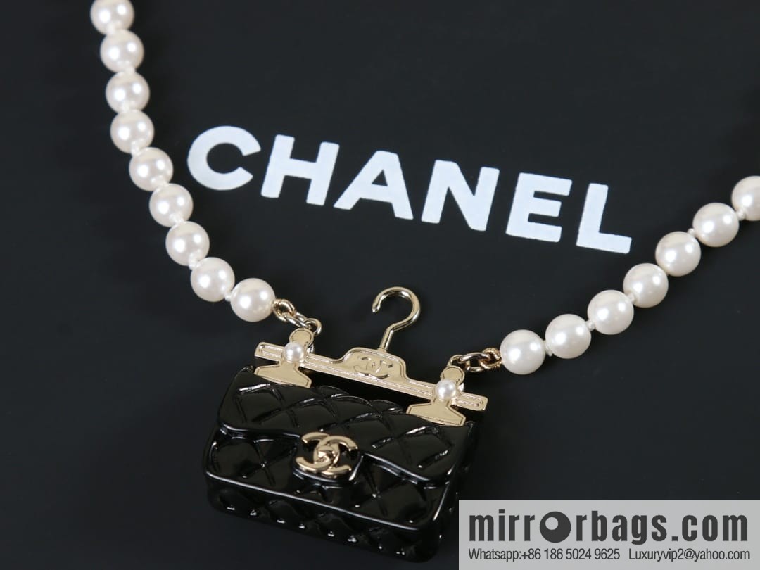 New ☑️ Chanel double c hanger bag pearl necklace
